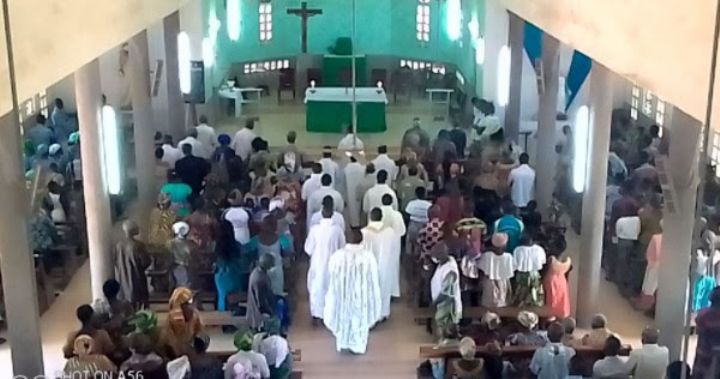 Les fidèles catholiques appelés à la charité et l’humilité à la rentrée pastorale à Niakara